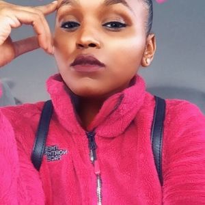 Meet your Posher, Ellis